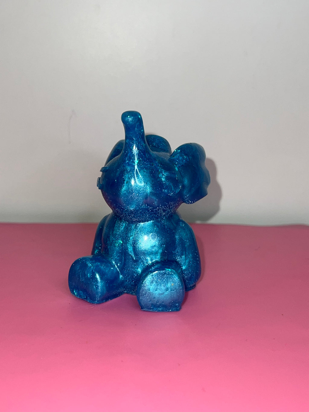 Pre-Made and Custom Resin Art✨