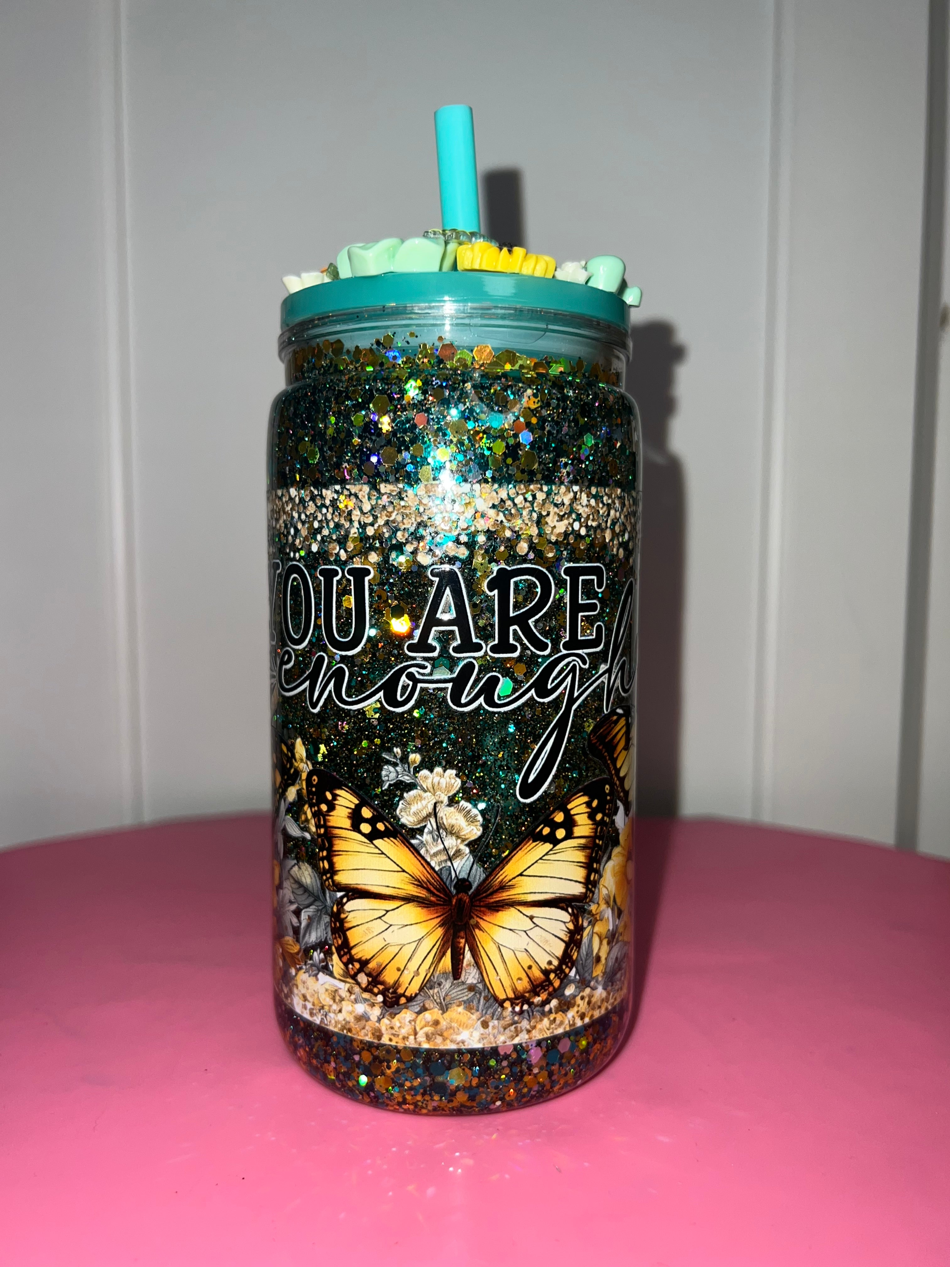 Pre-Made Snowglobe Tumblers — Sparkly, Fun & Ready to Sip 💖