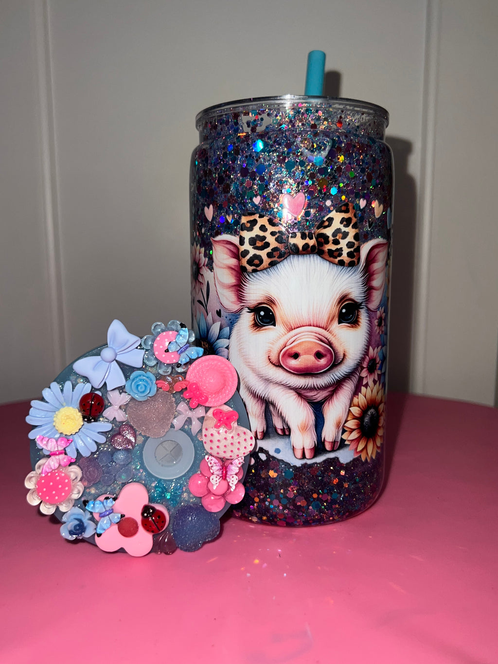 Pre-Made Snowglobe Tumblers — Sparkly, Fun & Ready to Sip 💖